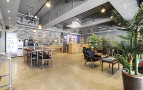 Ark Blue Hotel