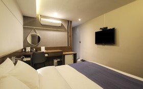 Ark Blue Hotel
