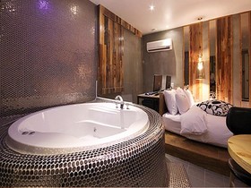 Hotel You I In