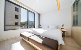 Hound Hotel
