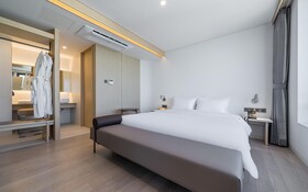 Hound Hotel