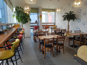 Huy+ Guesthouse