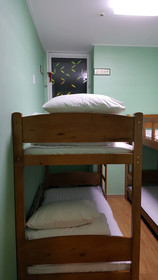 Huy+ Guesthouse