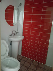 Huy+ Guesthouse