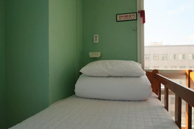 Huy+ Guesthouse
