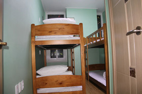 Huy+ Guesthouse