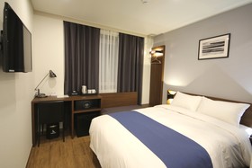 Indy Hotel Guesthouse
