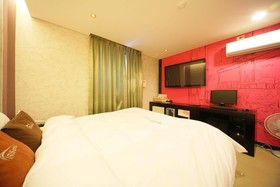 Iris Motel