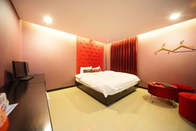 Iris Motel
