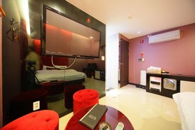Iris Motel
