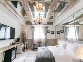 Italian Summer Boutique Hotel