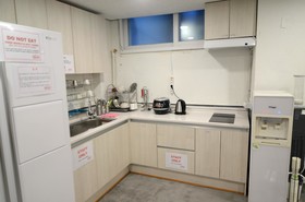 Kimchee Busan Station Guesthouse