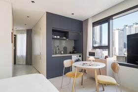 Le Collective Haeundae Paragraf