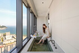 Le Collective Haeundae Paragraf