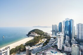 Le Collective Haeundae Paragraf