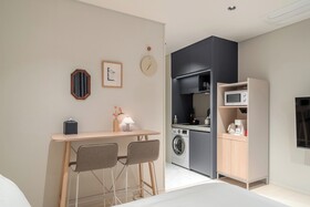 Le Collective Haeundae Paragraf