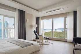 Le Collective Haeundae Paragraf