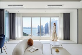 Le Collective Haeundae Paragraf