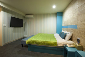 Max Motel
