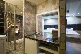 Max Motel