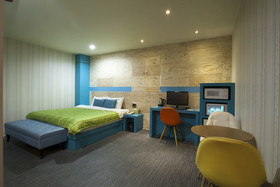 Max Motel