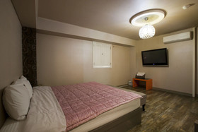 Max Motel