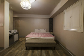 Max Motel