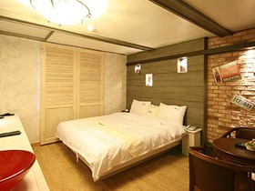 M Motel