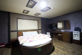 Naias Motel