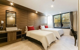 Nampo Bardot Hotel