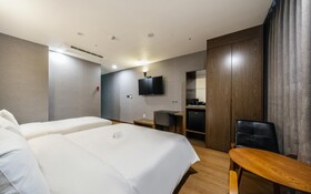Notte La Mia Hotel