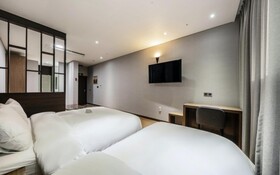 Notte La Mia Hotel