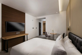 Oia Hotel