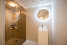 Green B' Hotel
