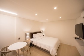 Green B' Hotel