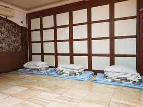 Plus Motel
