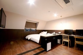 Queens Hotel