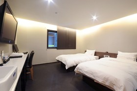 Queens Hotel