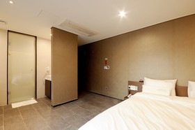 Queens Hotel
