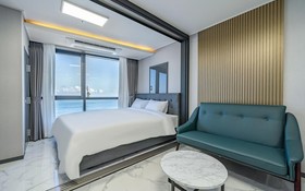 Song Jeong Hotel Blue Castle