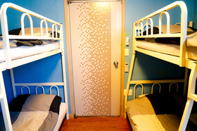Suk Bak Dot Com Guest House
