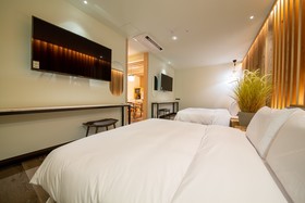 The Bay Club Hotel