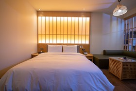 The Bay Club Hotel