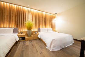 The Bay Club Hotel