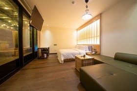 The Bay Club Hotel