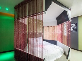The Zenith Hotel