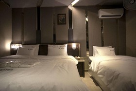 T Hotel