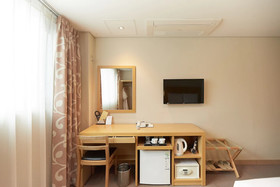 Tower Hill Hotel