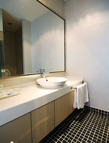 Mipo Oceanside Hotel