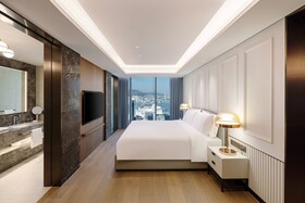 Wyndham Grand Busan